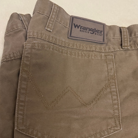 Wrangler Rugged Wear - Picture 2 of 4